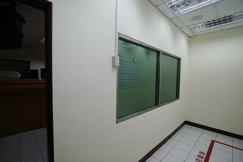Investigation Room.402-4